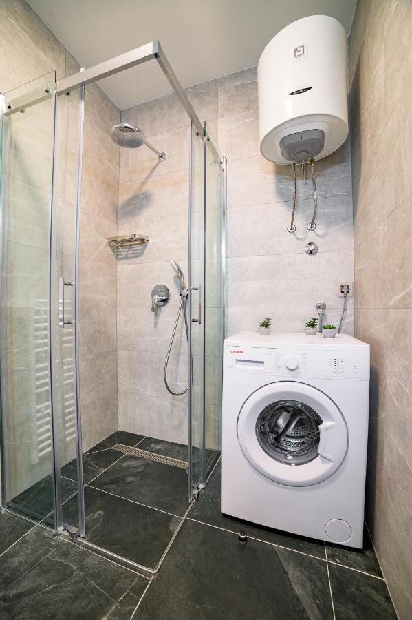 Apartman Epilux Tuzla Exterior photo